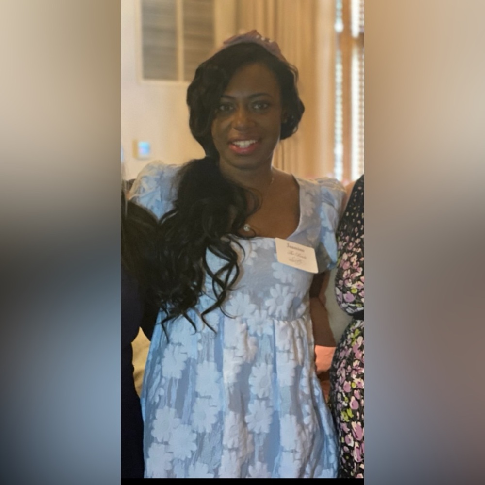 Meet your Posher, Jasmine